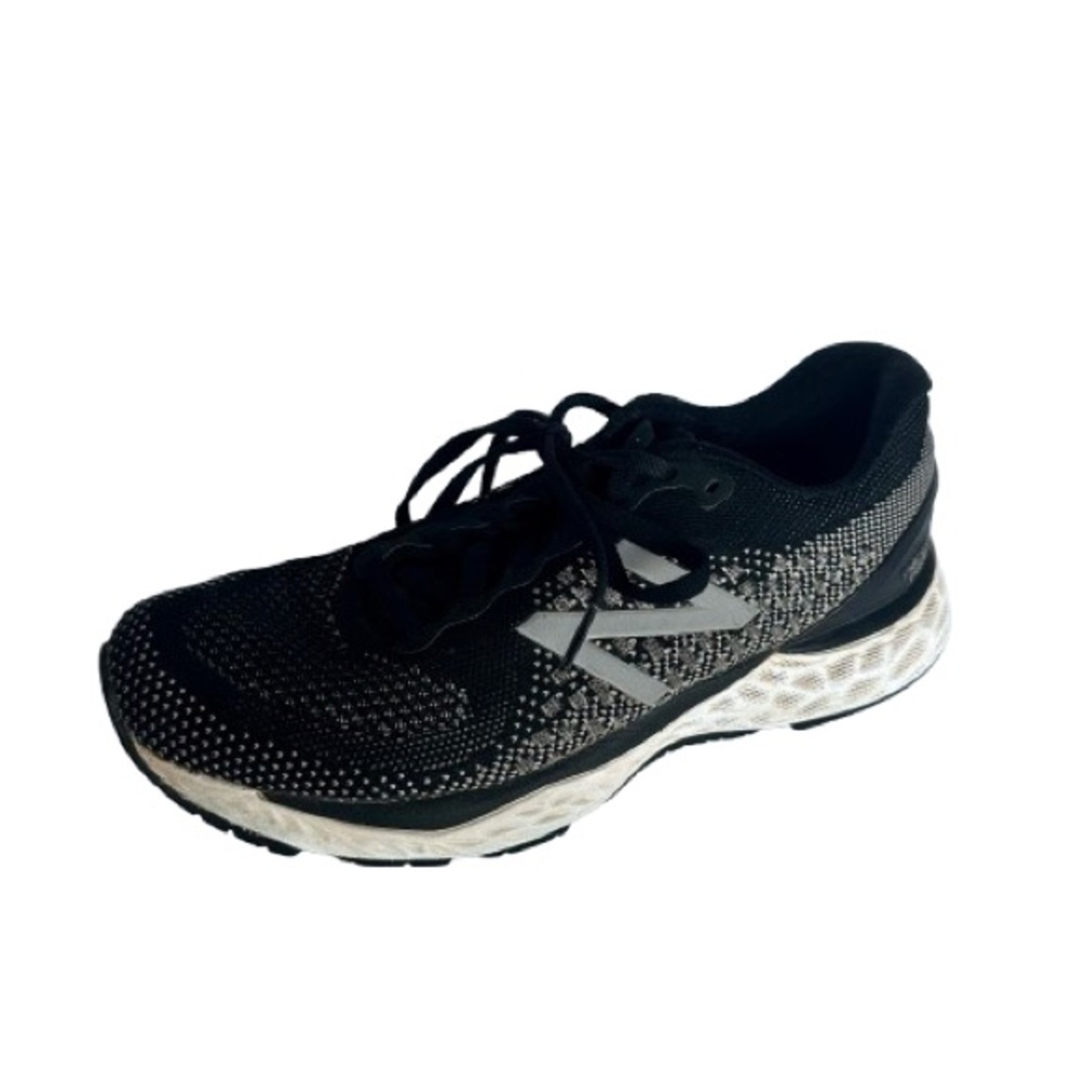 New Balance fresh foam W880K10 black lace up Women’s running shoes size 7.5